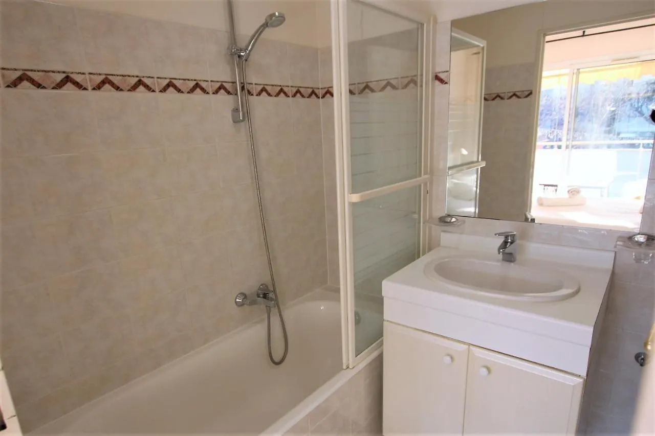 Apartment 2 Bedrooms2 Bathroomsterrace Equipped In Palm Beach Area Cannes France